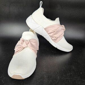 Mark Nason Shoes Womens Size 7.5 White Pink Slip On Bow Knit SN 68849 Sneakers